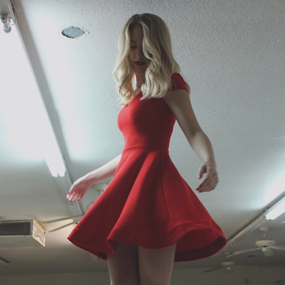 Super cute red dress❤️